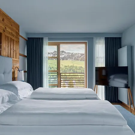 Hotel Alpina Dolomites 5*