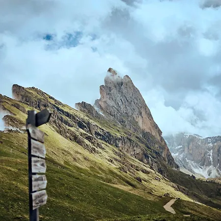 Alpina Dolomites Alpe Di Siusi