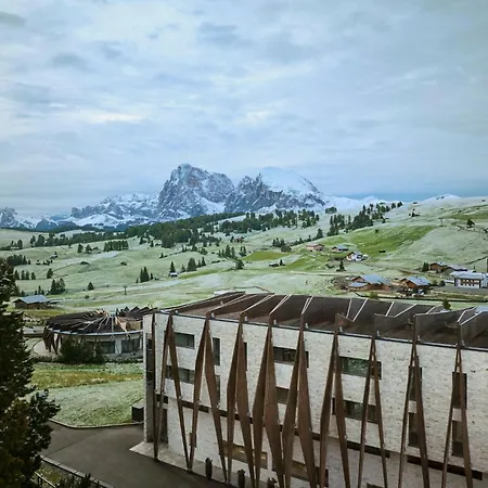 Alpina Dolomites