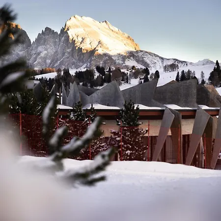 Alpina Dolomites Hotel