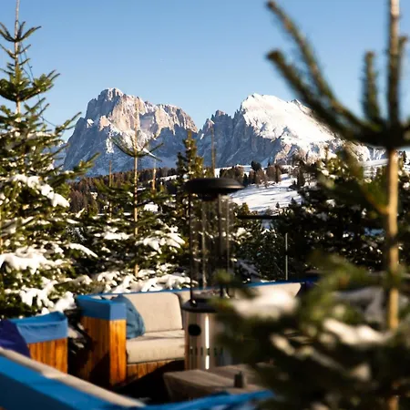Alpina Dolomites Hotel Alpe Di Siusi