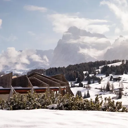 Alpina Dolomites Hotel Alpe Di Siusi