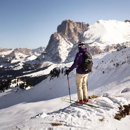 Alpina Dolomites 5*